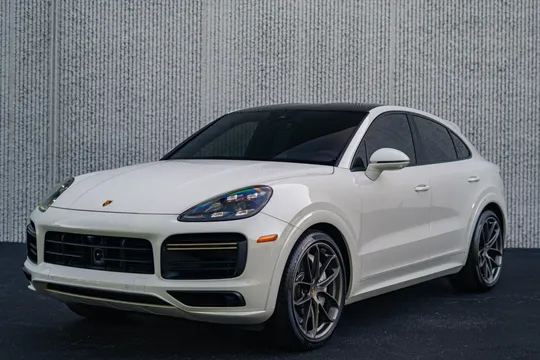 2020 Porsche Cayenne Turbo Coupe Lightweight Sport Design Package