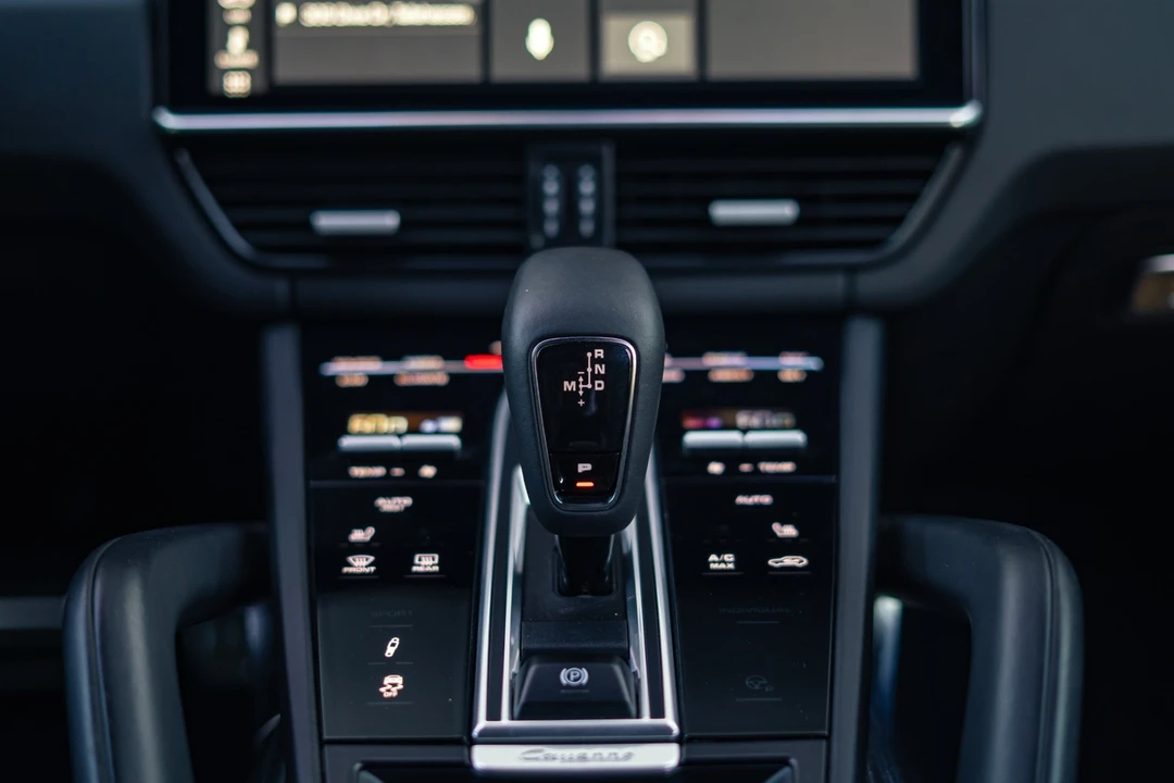 2020 Porsche Cayenne - Image 19 of 31