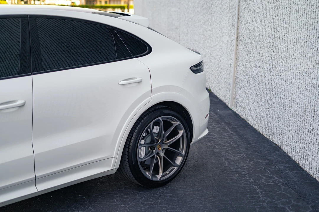 2020 Porsche Cayenne - Image 22 of 31