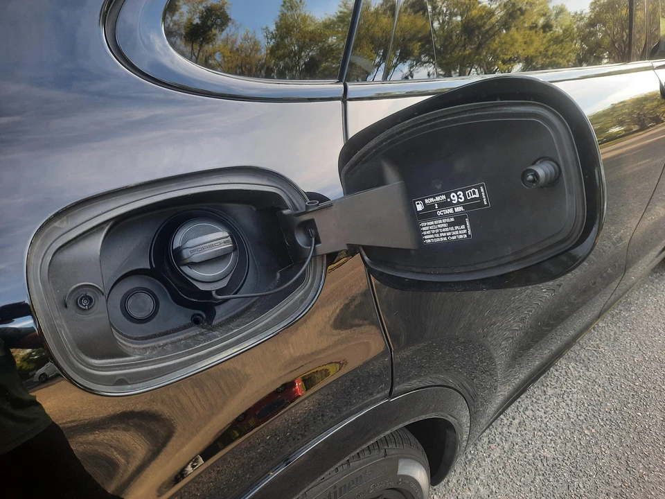 2020 Porsche 9Y0/9Y3 Cayenne Turbo - Image 25 of 31