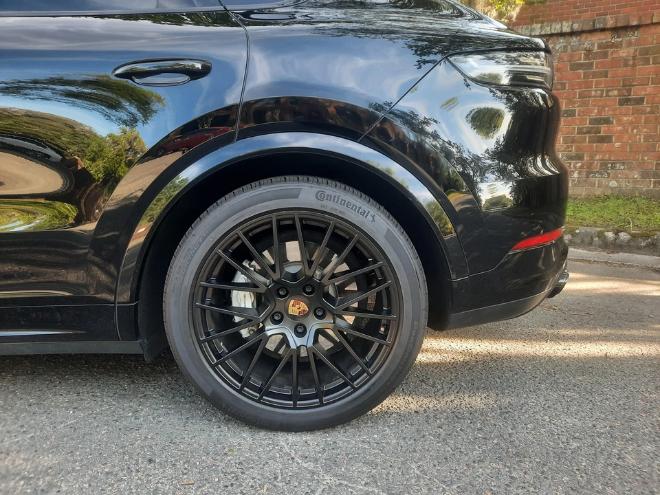 2020 Porsche 9Y0/9Y3 Cayenne Turbo - Image 28 of 31