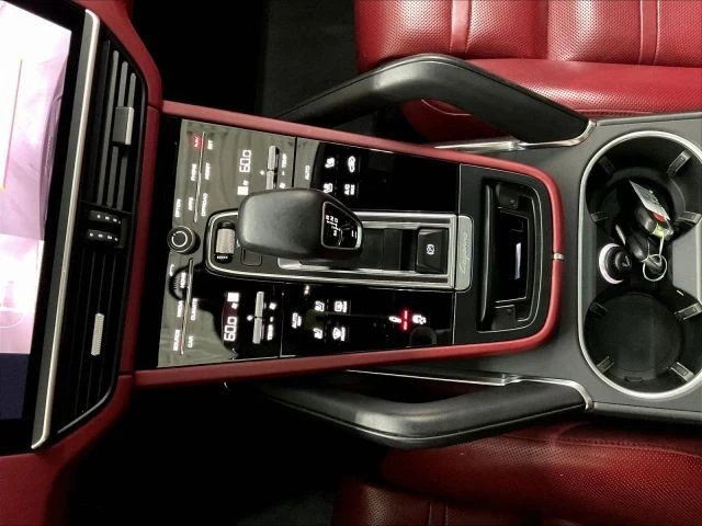 2020 Porsche 9Y0/9Y3 Cayenne Turbo - Image 25 of 31