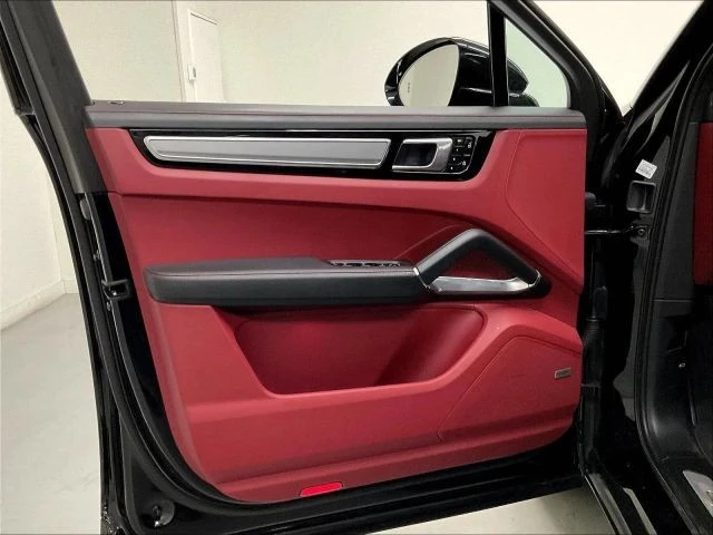 2020 Porsche 9Y0/9Y3 Cayenne Turbo - Image 17 of 31