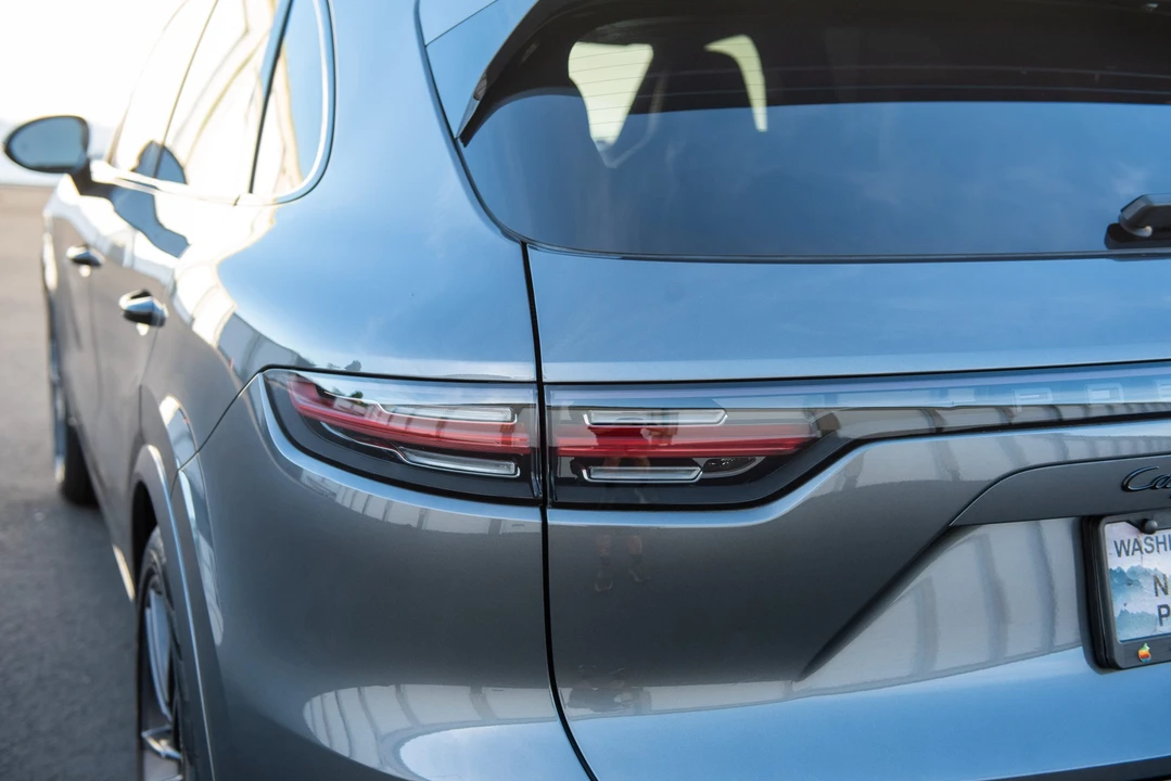 2020 Porsche 9Y0/9Y3 Cayenne Turbo - Image 25 of 31