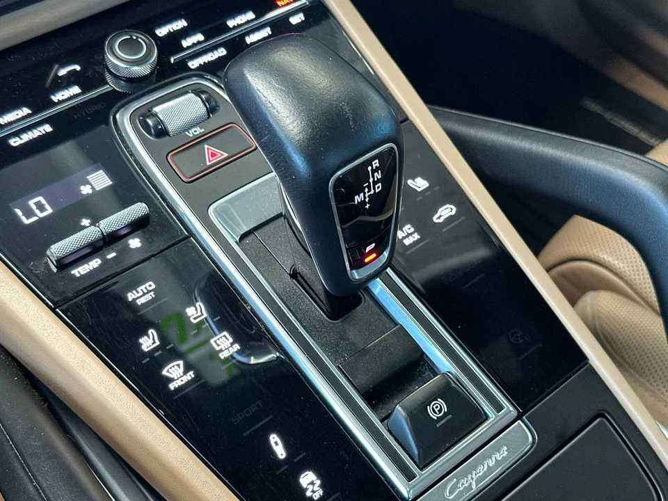 2020 Porsche 9Y0/9Y3 Cayenne Turbo - Image 24 of 31