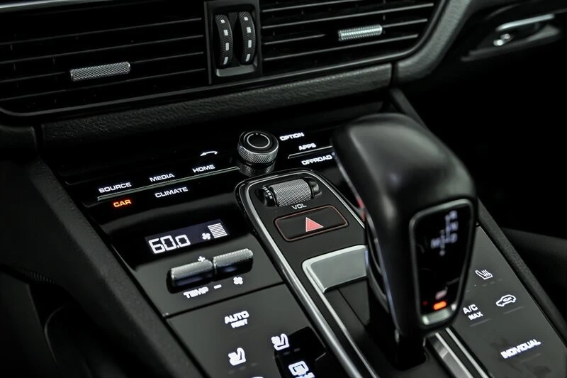 2020 Porsche 9Y0/9Y3 Cayenne - Image 29 of 31