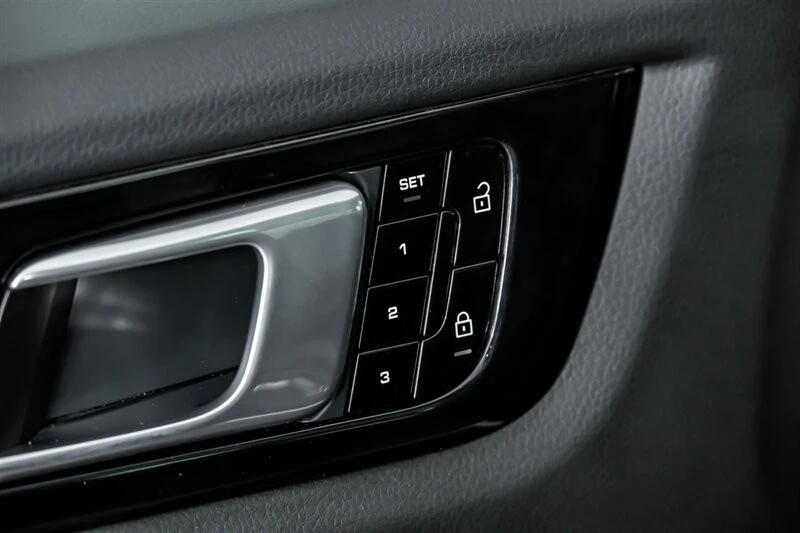 2020 Porsche 9Y0/9Y3 Cayenne - Image 19 of 21