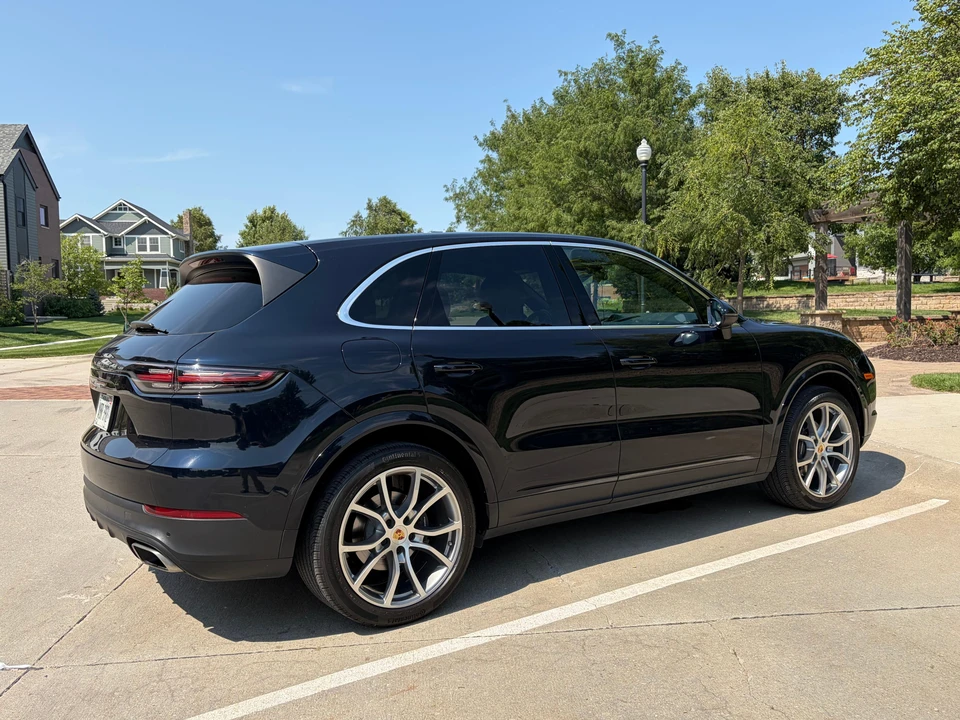 2020 Porsche 9Y0/9Y3 Cayenne - Image 18 of 31
