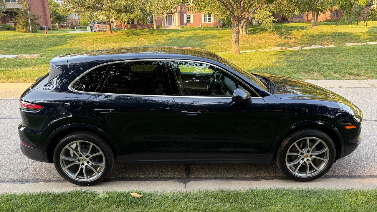 2020 Porsche 9Y0/9Y3 Cayenne - Image 19 of 31