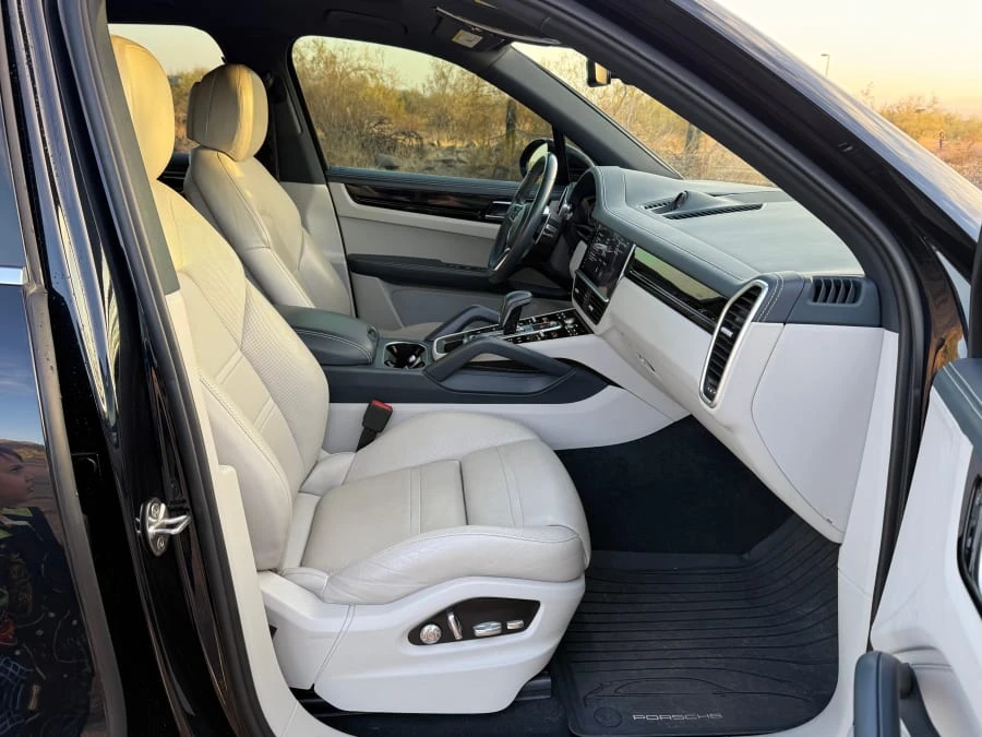 2020 Porsche 9Y0/9Y3 Cayenne - Image 8 of 12