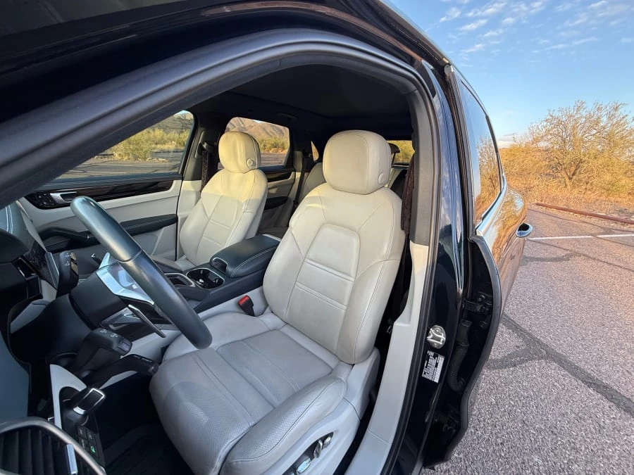 2020 Porsche 9Y0/9Y3 Cayenne - Image 10 of 12