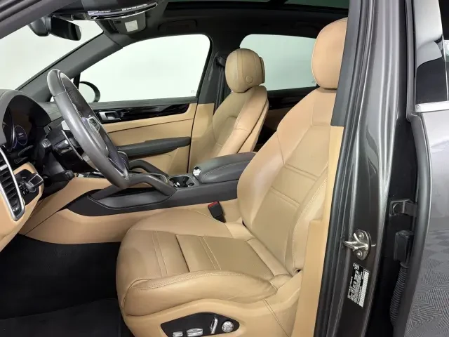 2020 Porsche 9Y0/9Y3 Cayenne - Image 30 of 31