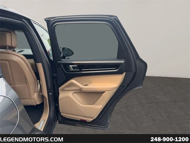 2020 Porsche 9Y0/9Y3 Cayenne - Image 14 of 21