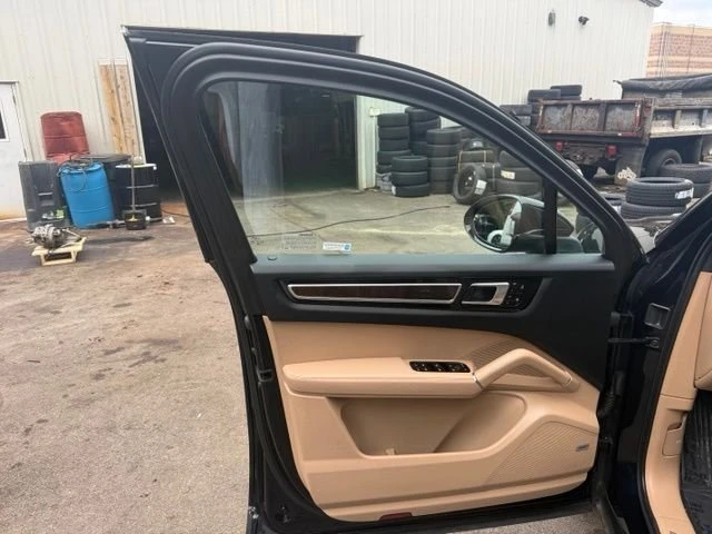 2020 Porsche 9Y0/9Y3 Cayenne - Image 10 of 20