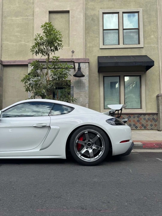 2020 Porsche 718 Cayman - Image 4 of 9