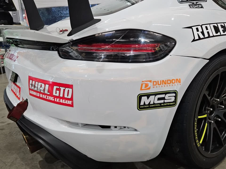 2020 Porsche 718 Cayman GT4 - Image 11 of 20