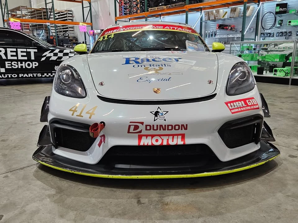 2020 Porsche 718 Cayman GT4 - Image 4 of 20