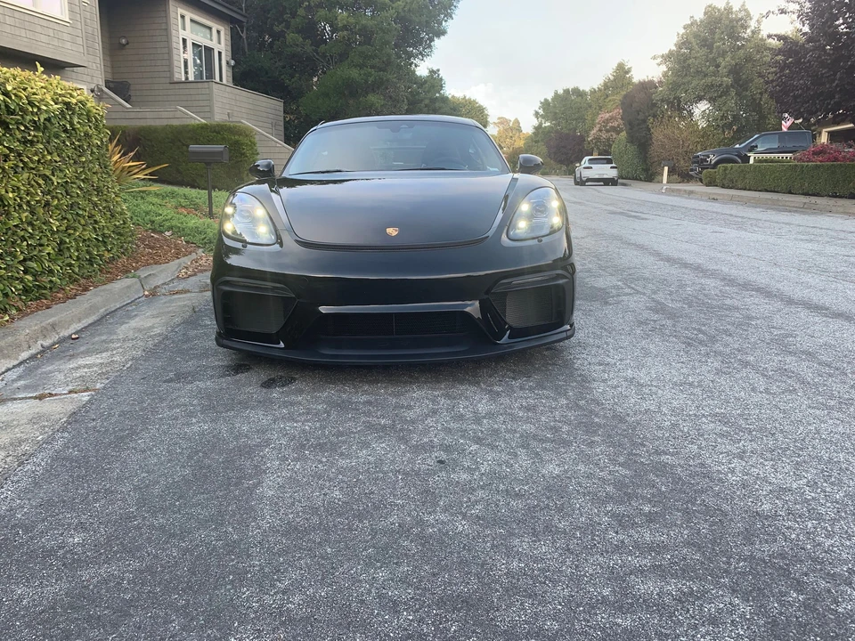 2020 Porsche 718 Cayman GT4 - Image 2 of 9