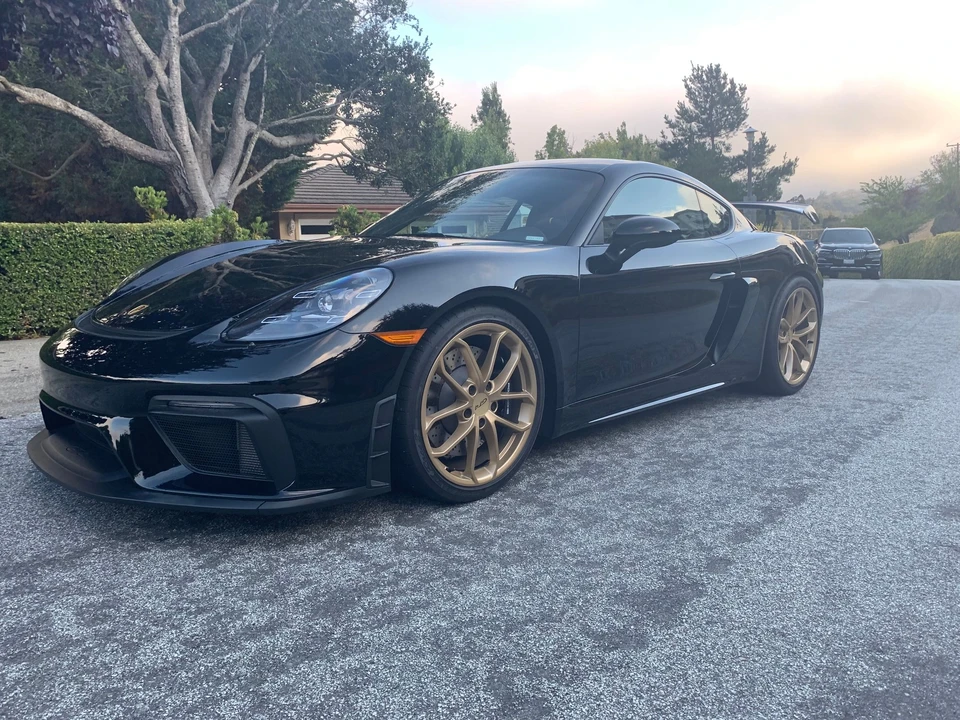 2020 Porsche 718 Cayman GT4 - Image 4 of 9
