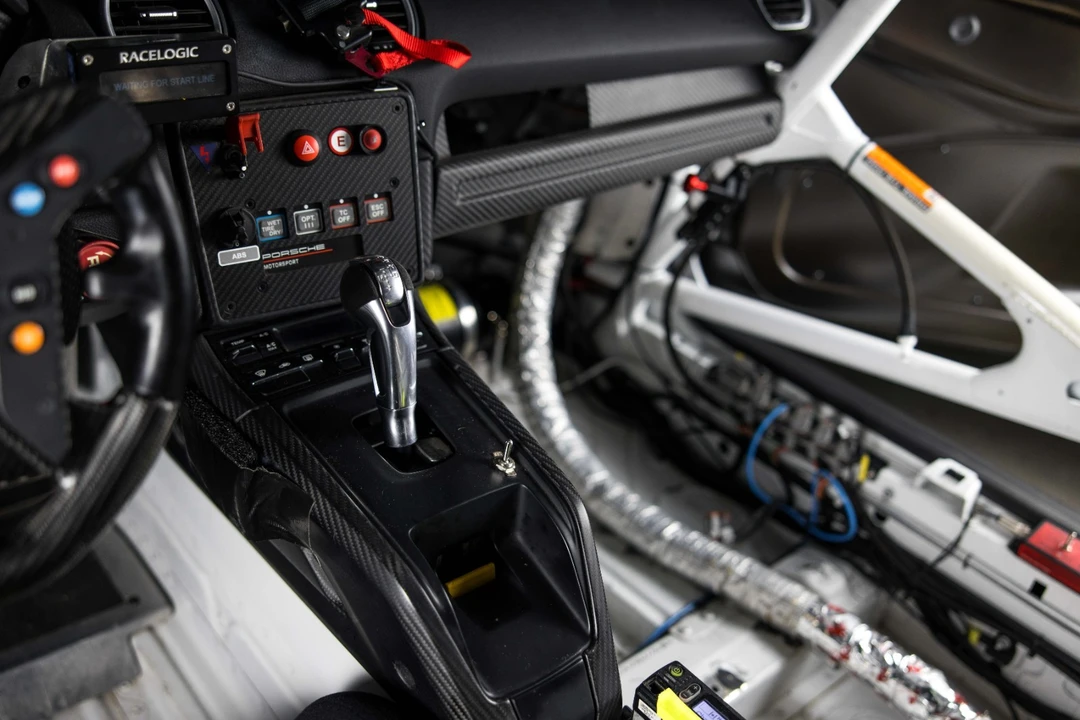 2020 Porsche 718 Cayman GT4 Clubsport - Image 31 of 31