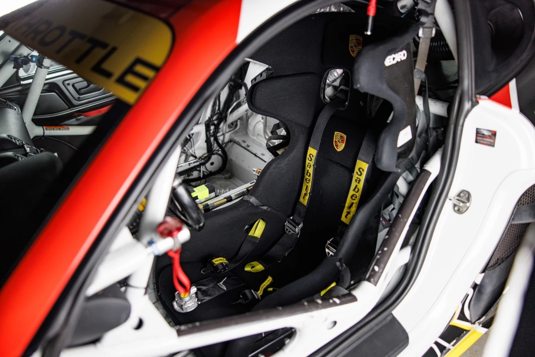2020 Porsche 718 Cayman GT4 Clubsport - Image 10 of 31