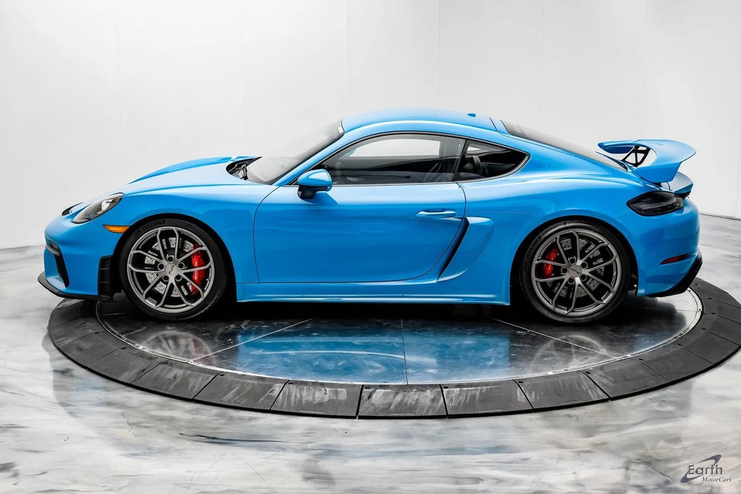 2020 Porsche 718 Cayman GT4 - Image 7 of 31