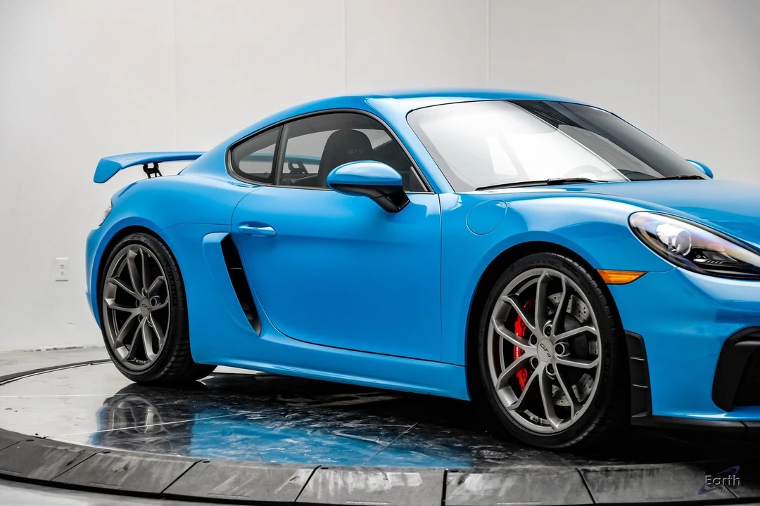 2020 Porsche 718 Cayman GT4 - Image 27 of 31