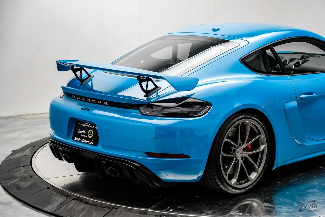 2020 Porsche 718 Cayman GT4 - Image 18 of 31