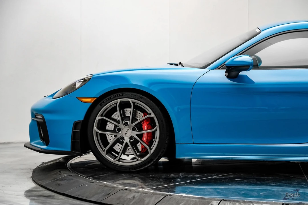 2020 Porsche 718 Cayman GT4 - Image 8 of 31