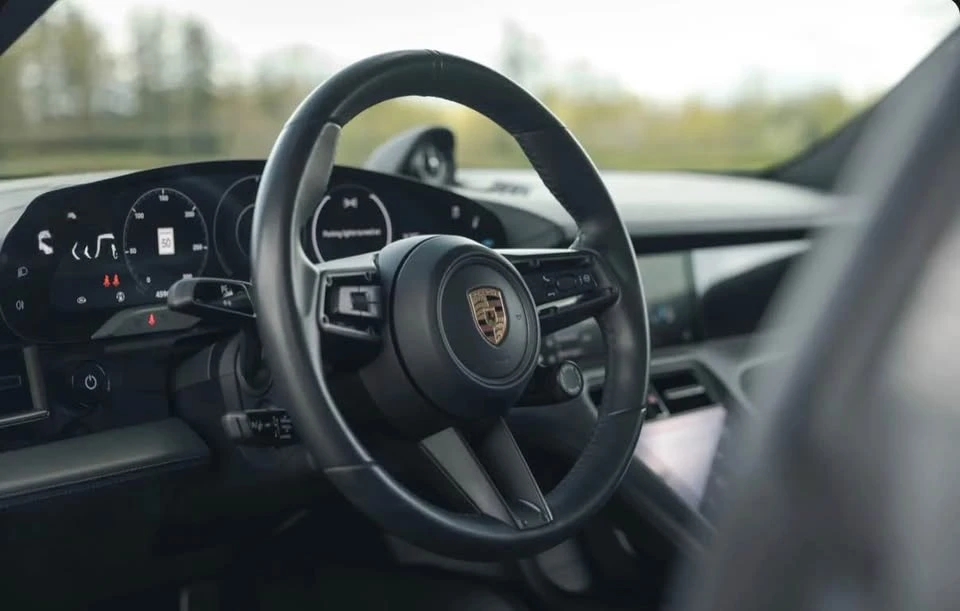 2020 Porsche 718 Cayman - Image 9 of 18