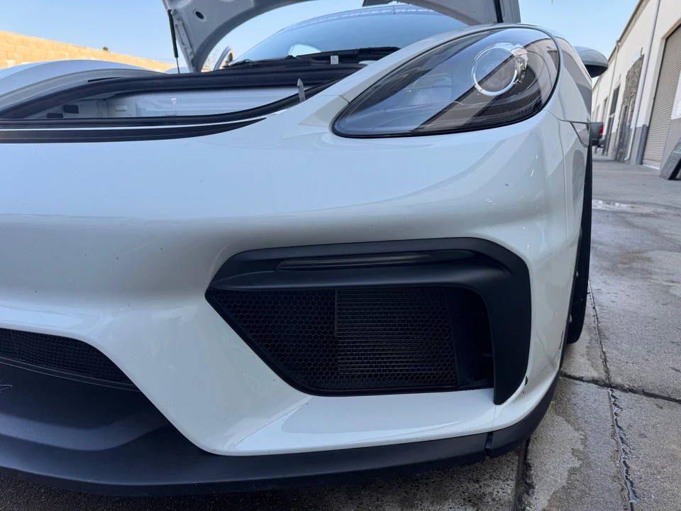 2020 Porsche 718 Cayman GT4 Clubsport - Image 29 of 31