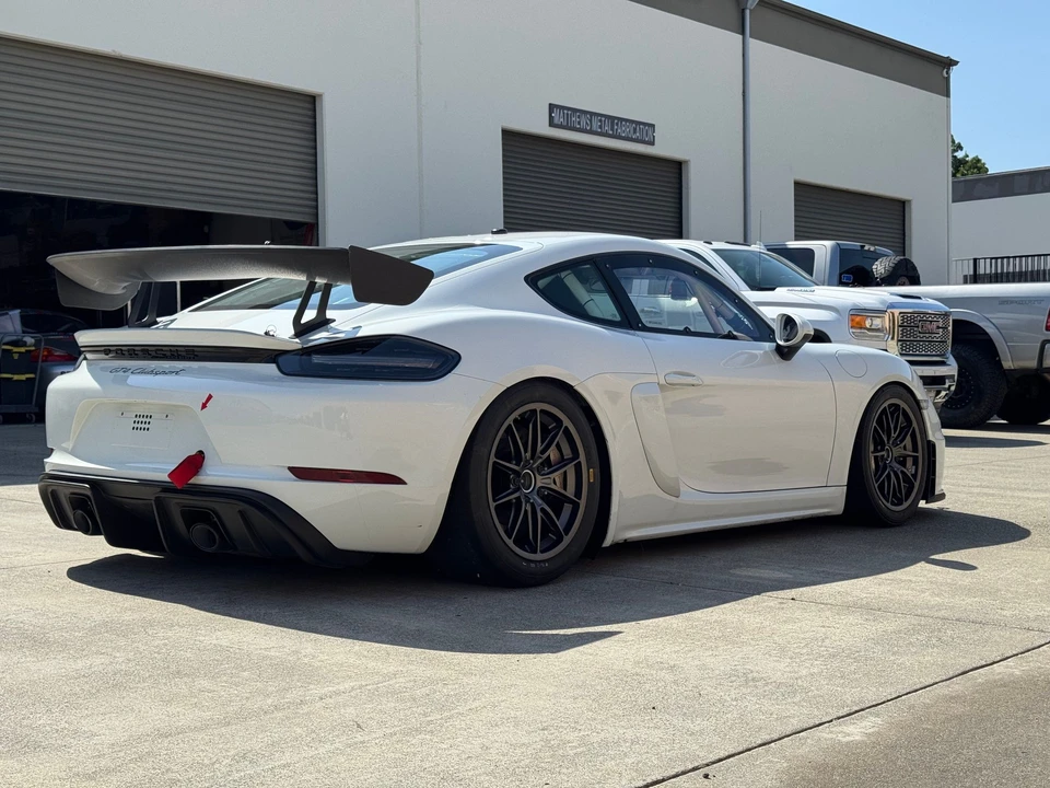 2020 Porsche 718 Cayman GT4 Clubsport - Image 4 of 31
