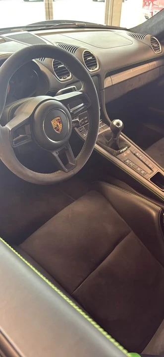 2020 Porsche 718 Cayman GT4 - Image 6 of 13