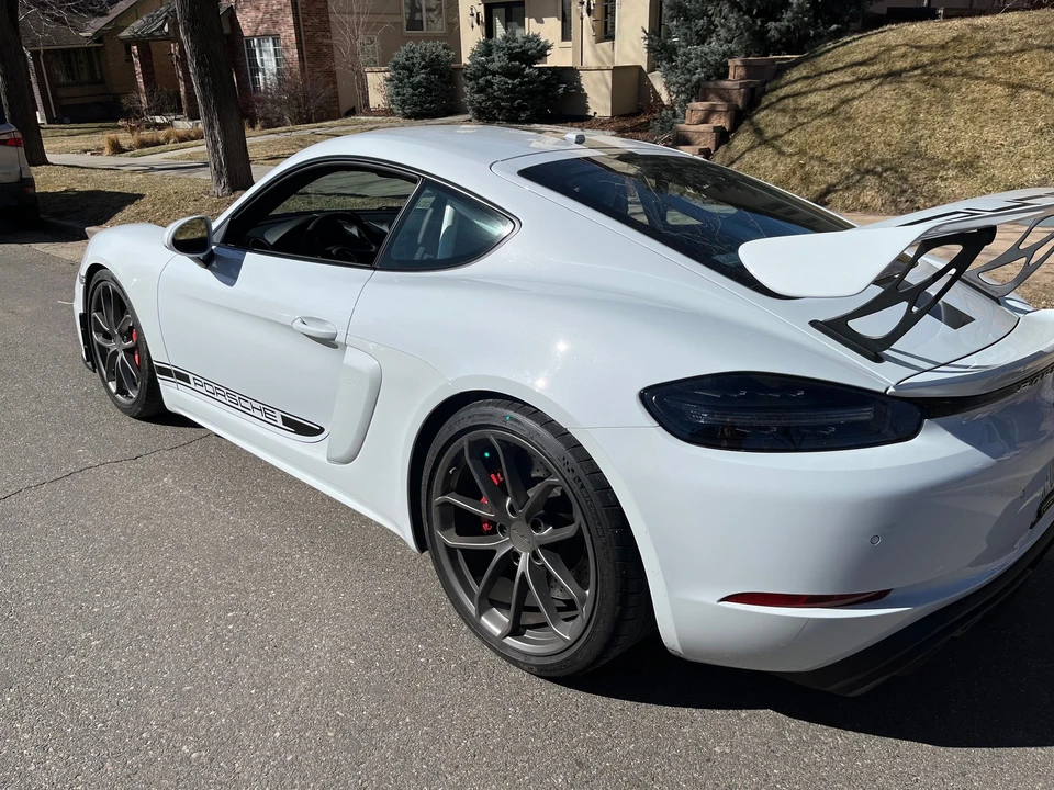 2020 Porsche 718 Cayman GT4 - Image 5 of 14