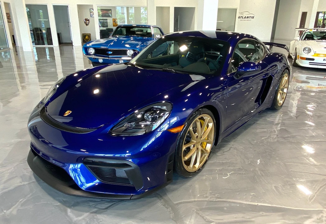 2020 Porsche 718 Cayman GT4 - Image 2 of 9