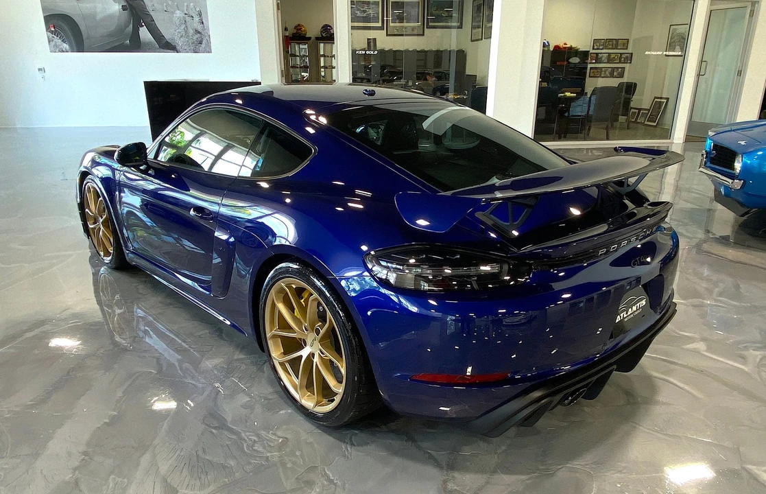 2020 Porsche 718 Cayman GT4 - Image 5 of 9