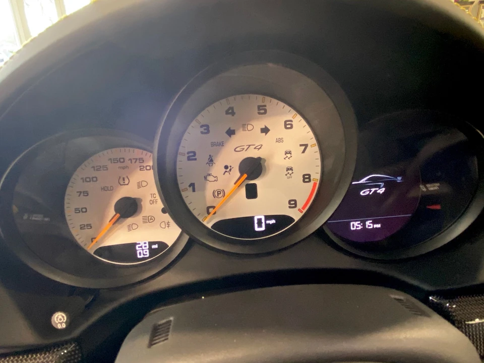 2020 Porsche 718 Cayman GT4 - Image 7 of 9