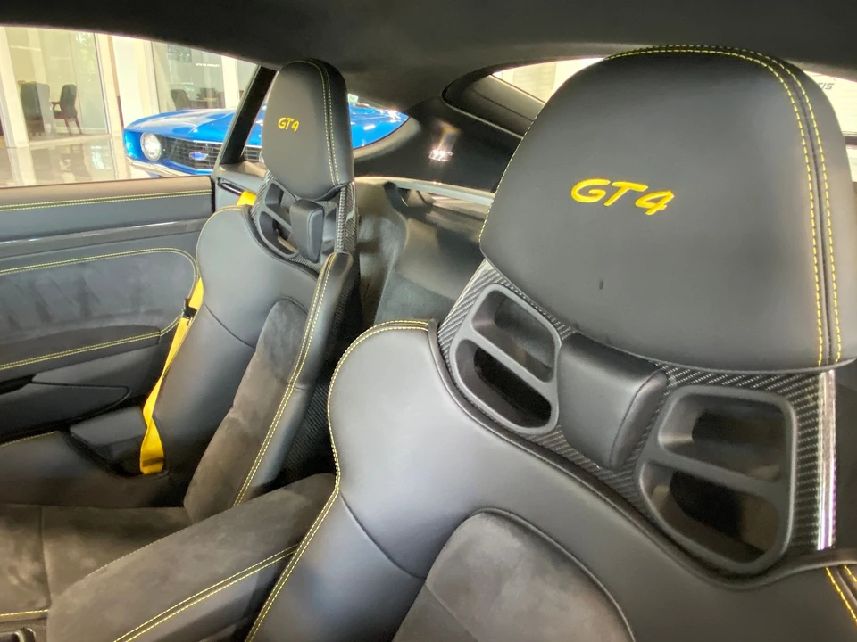 2020 Porsche 718 Cayman GT4 - Image 8 of 9