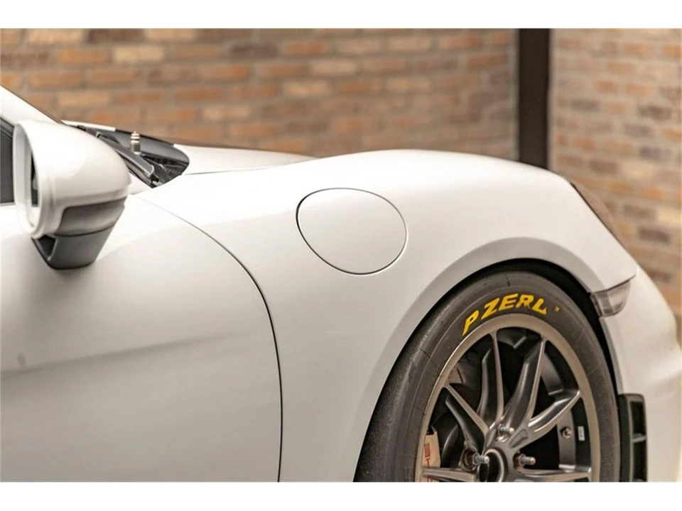 2020 Porsche 718 Cayman GT4 - Image 28 of 31