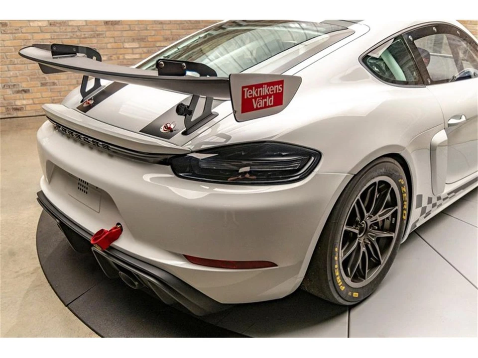 2020 Porsche 718 Cayman GT4 - Image 25 of 31