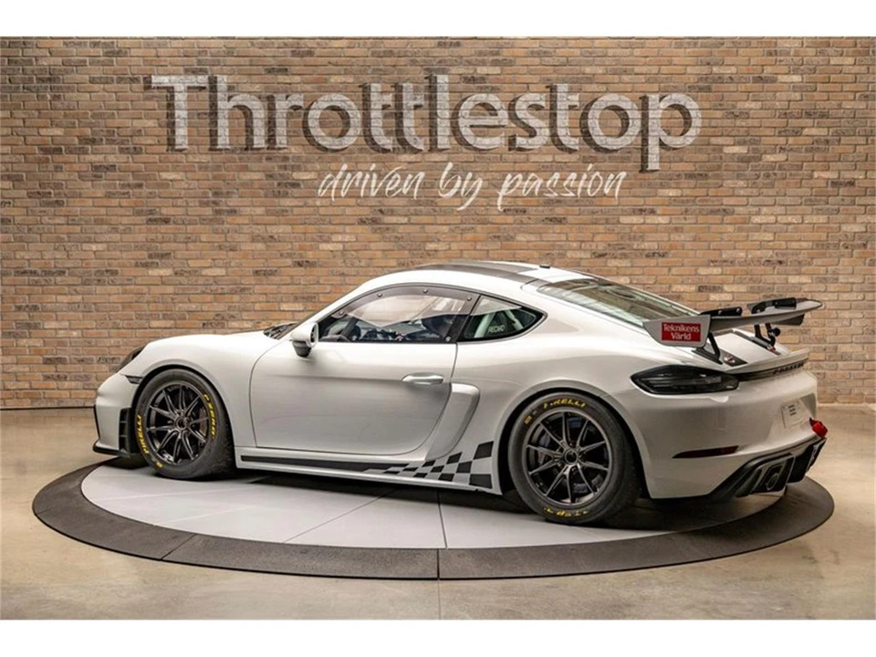 2020 Porsche 718 Cayman GT4 - Image 5 of 31