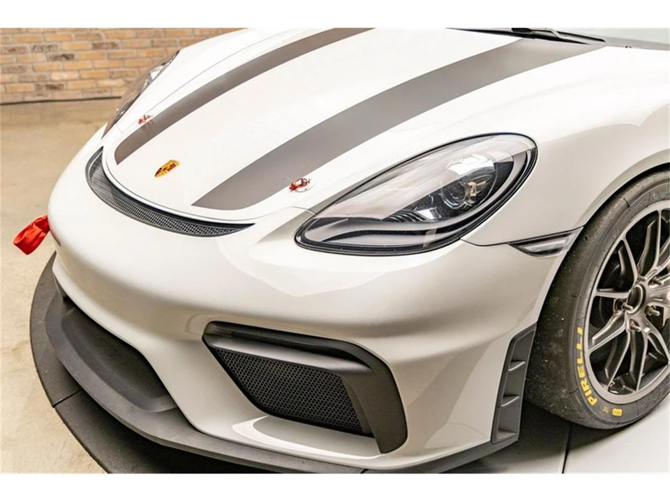 2020 Porsche 718 Cayman GT4 - Image 18 of 31