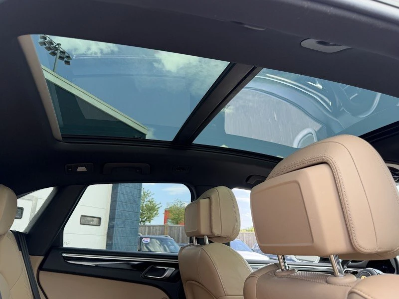 2020 Porsche Macan - Image 8 of 20