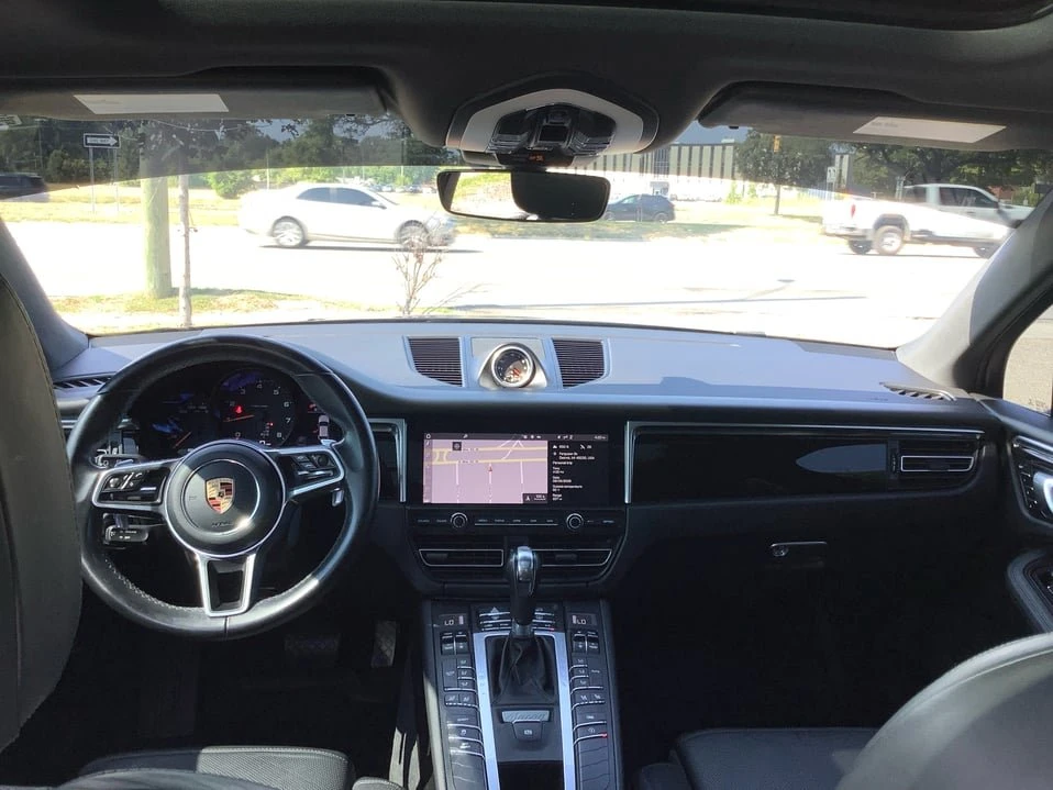 2020 Porsche Macan - Image 13 of 20