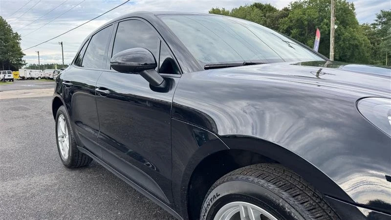 2020 Porsche Macan - Image 18 of 20