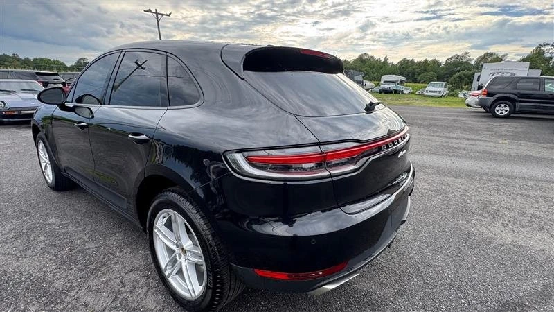 2020 Porsche Macan - Image 16 of 20