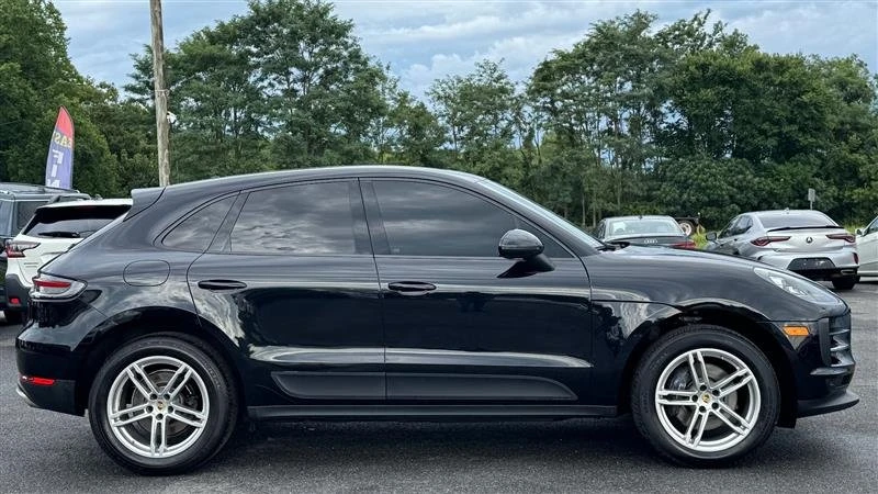 2020 Porsche Macan - Image 8 of 20