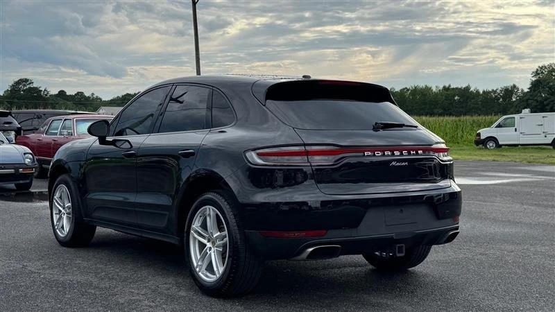 2020 Porsche Macan - Image 11 of 20