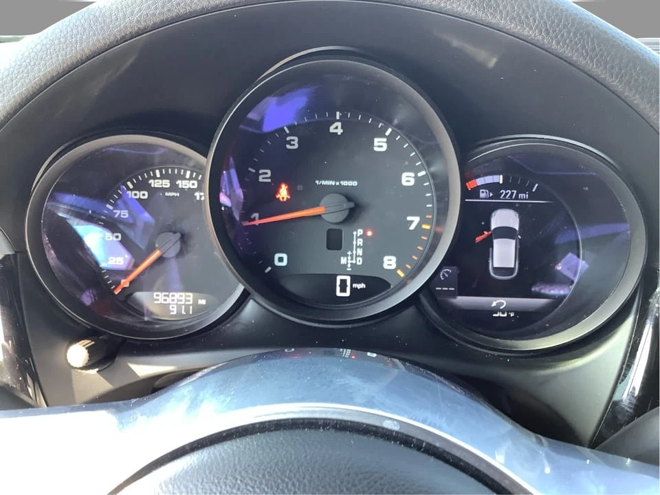 2020 Porsche Macan - Image 19 of 20