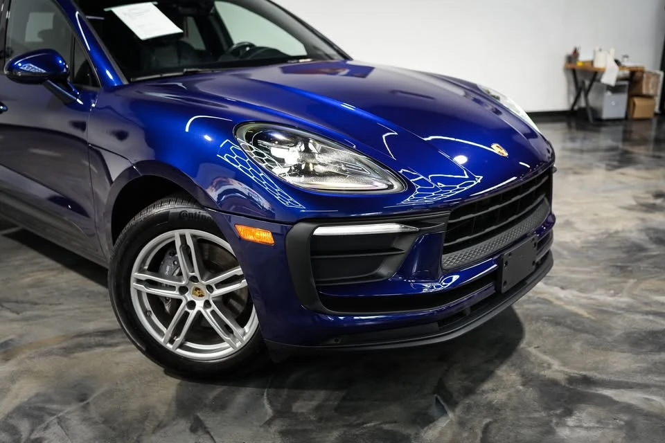 2020 Porsche Macan - Image 2 of 19